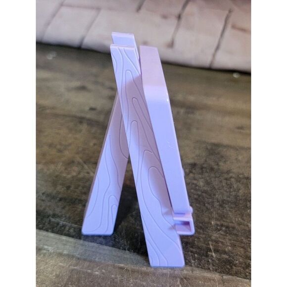 Moose purple art easel doll accessory toy figure - Picture 3 of 4